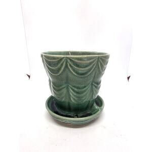 Vintage Brush McCoy USA Green Drape Flower Pot Planter #328-5